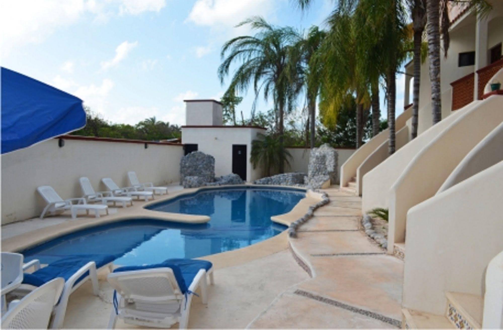 Villas Coco Resort - All Suites (Adults Only) Isla Mujeres Exterior photo